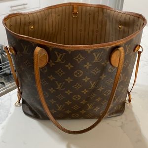 Louis Vuitton Neverfull
